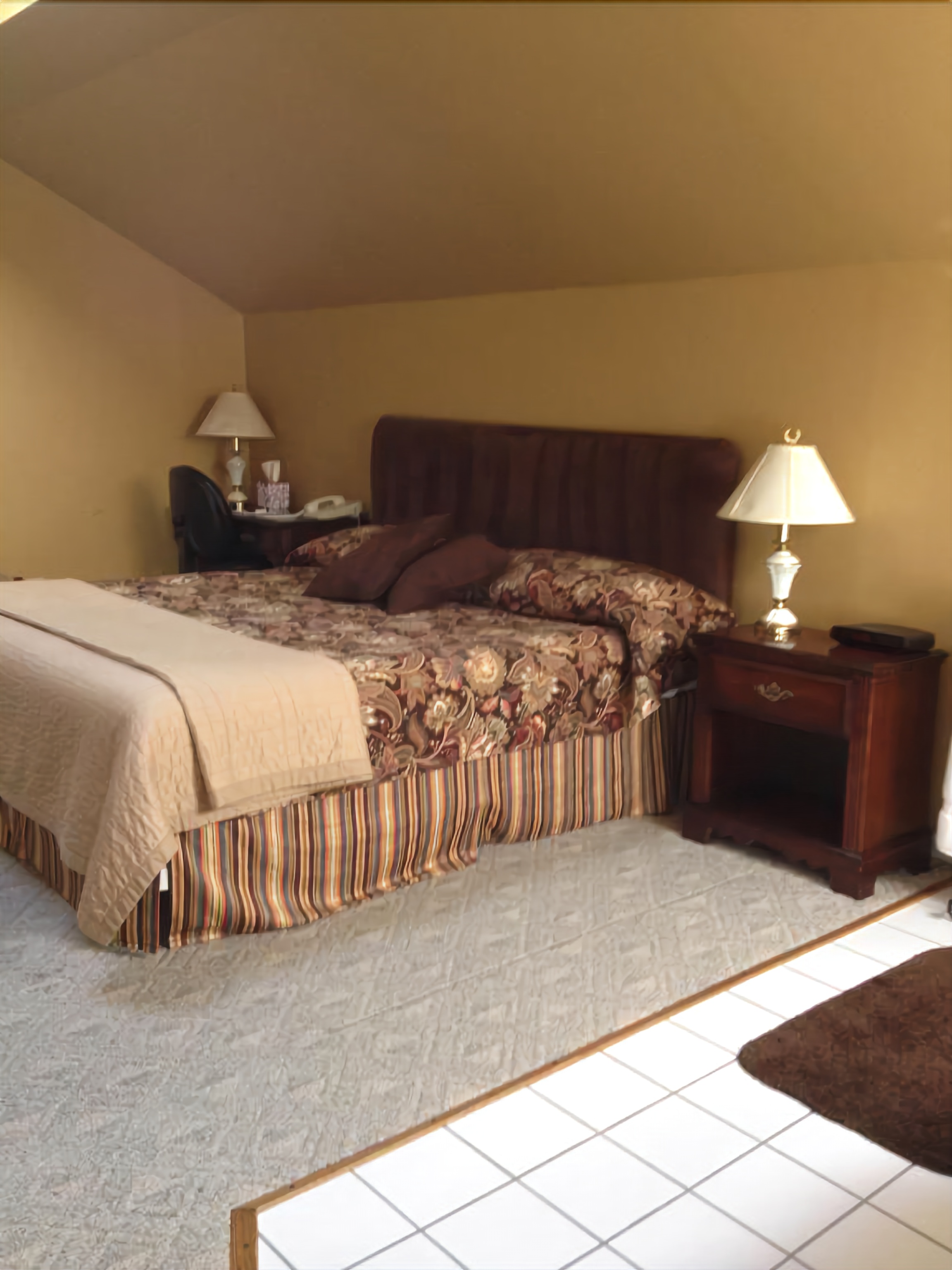 Four Seasons Country Inn - photo 4
