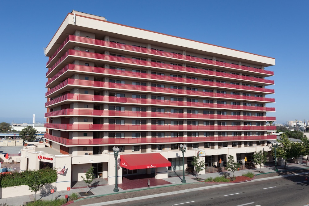 Ramada by Wyndham San Diego National City - photo 2