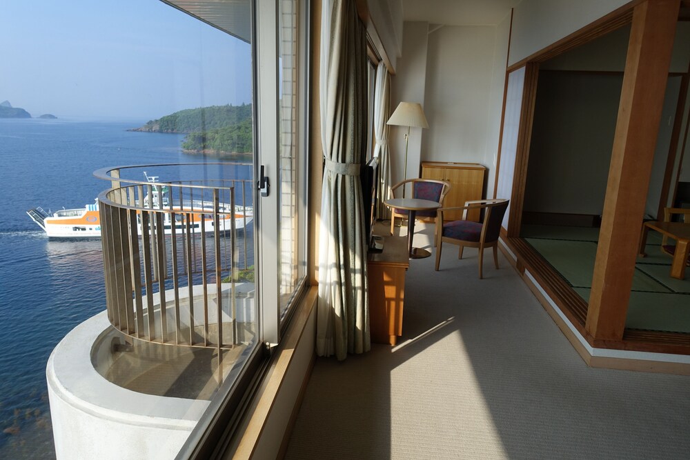 Marine Port Hotel Ama — Ama
