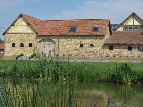 Hoeve Lavigne — 4-Star Luxury Hotel in Wellen, Belgium