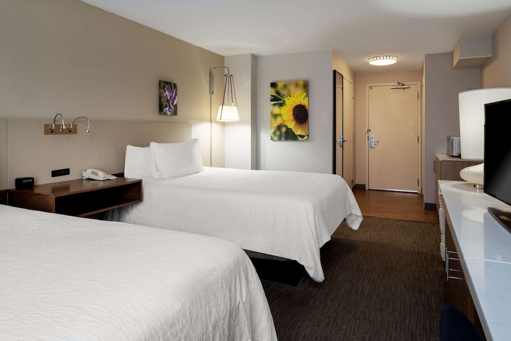 Hilton Garden Inn Folsom - photo 20