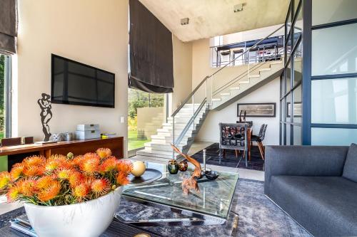 Stellar Guest Villa on Stunning Wine Farm