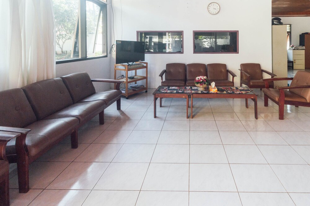 Collin Beach Hotel — Ambon — photo 4