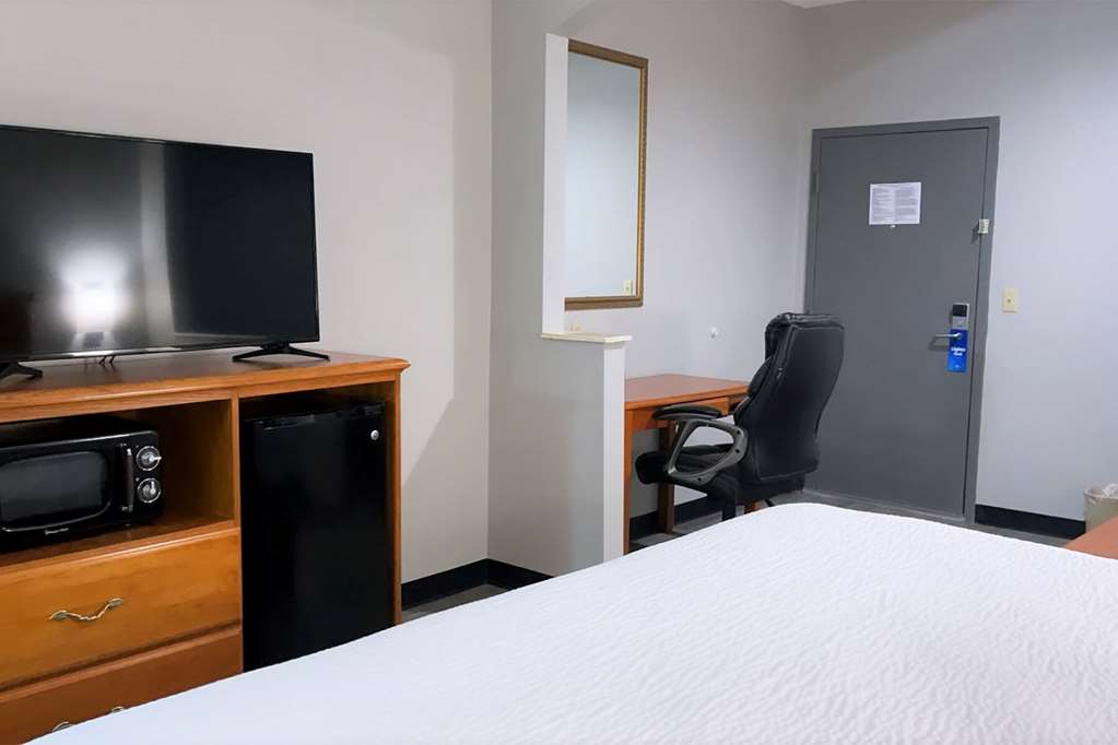 Days Inn by Wyndham North Little Rock Maumelle - photo 13