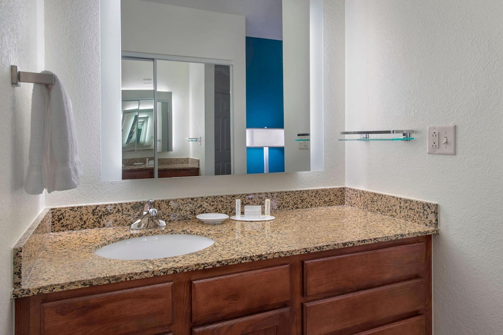 Residence Inn By Marriott Long Island Hauppauge - photo 9