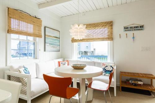 Conch West by Oak Island Accommodations - photo 42