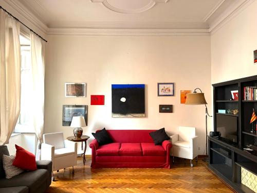 Chiatamoon in Naples, Italy