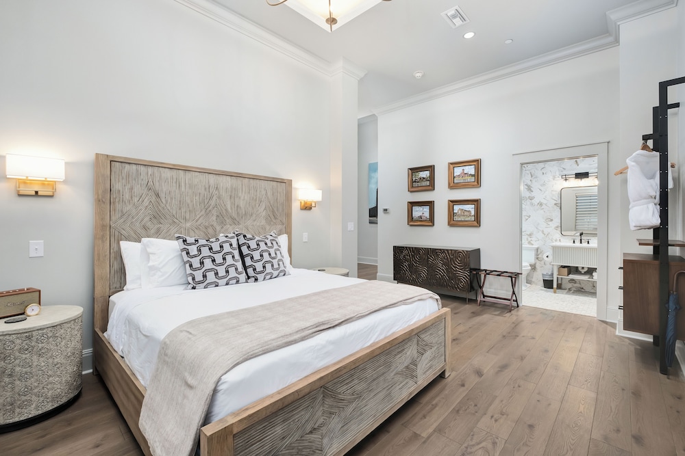 The Flying Fifty a Luxury Boutique Hotel - photo 12