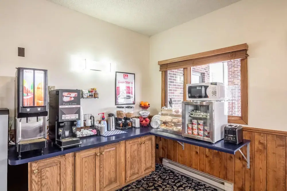 Village Inn — hotel in Waupaca