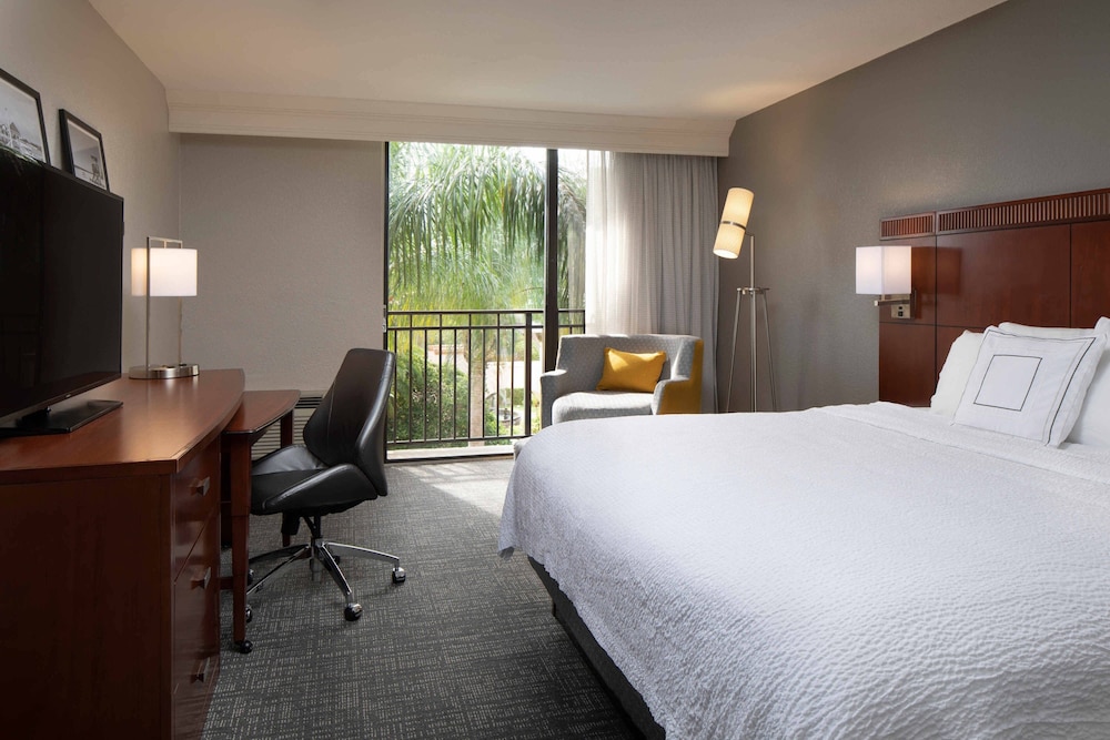 Courtyard by Marriott Bradenton Sarasota Riverfront - photo 8