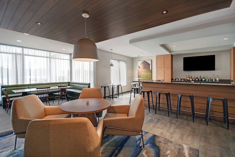 Fairfield Inn & Suites by Marriott Mansfield - photo 3