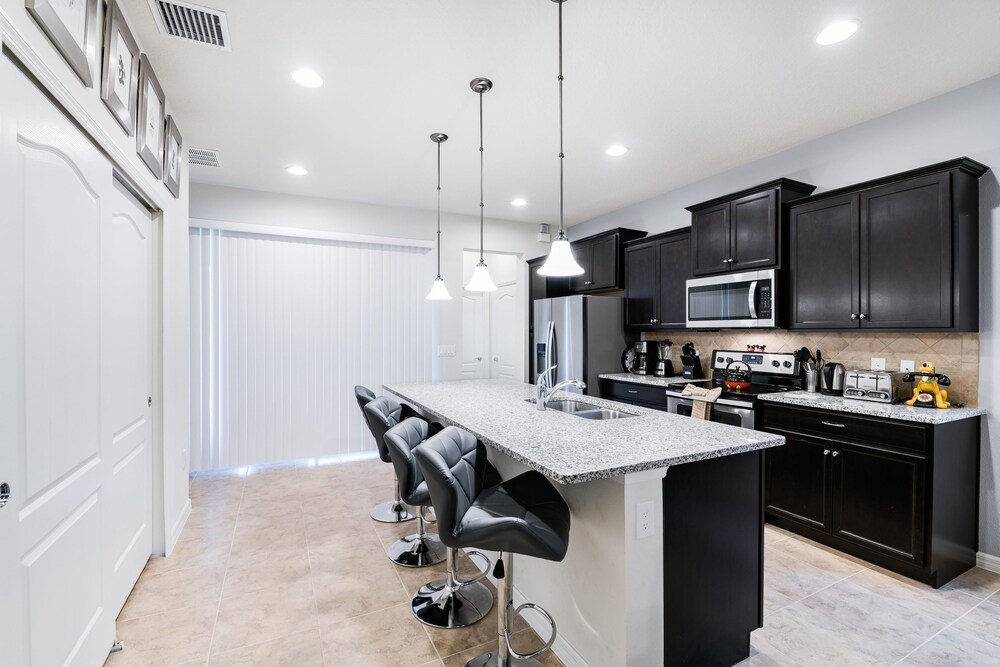 5 Bedrooms55 Bathroomswindsor Westside 1836Gd - photo 17