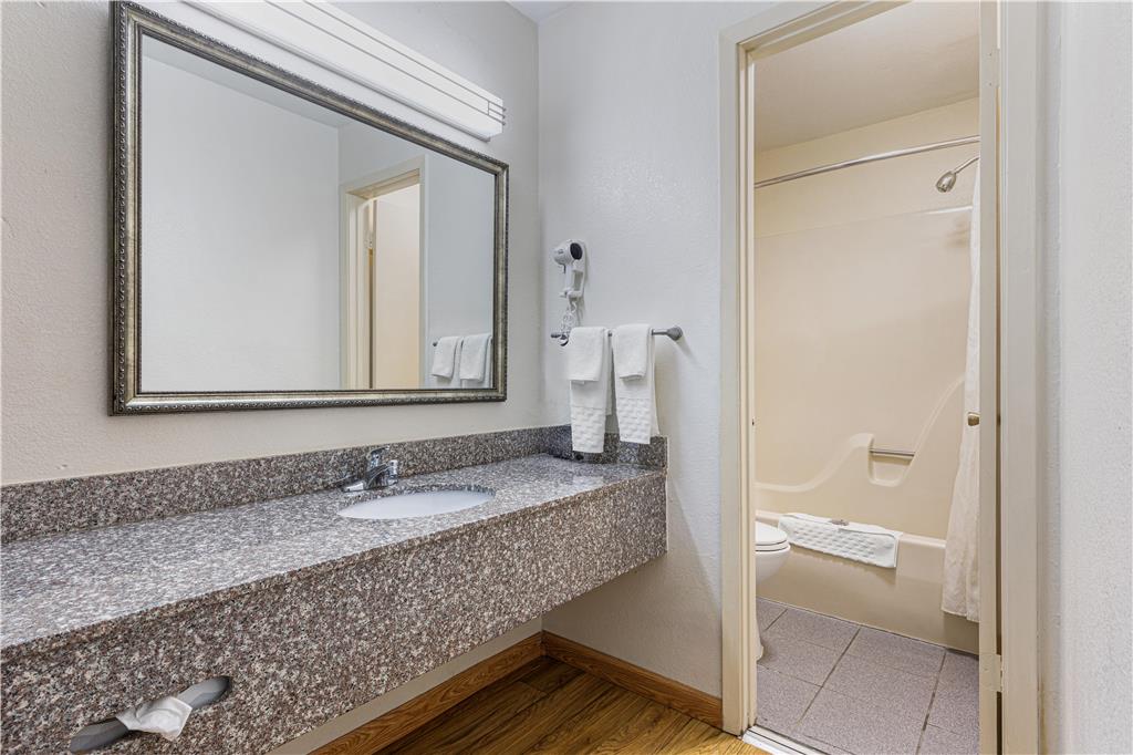 Best Western Palestine Inn - photo 25