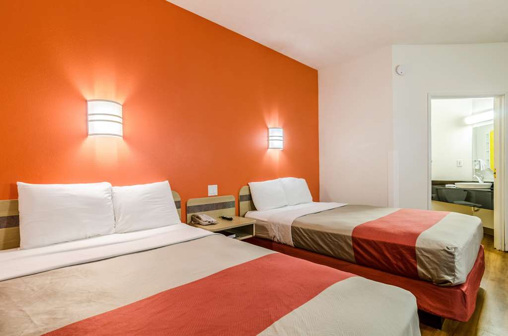 Motel 6 Kearney NE - photo 13