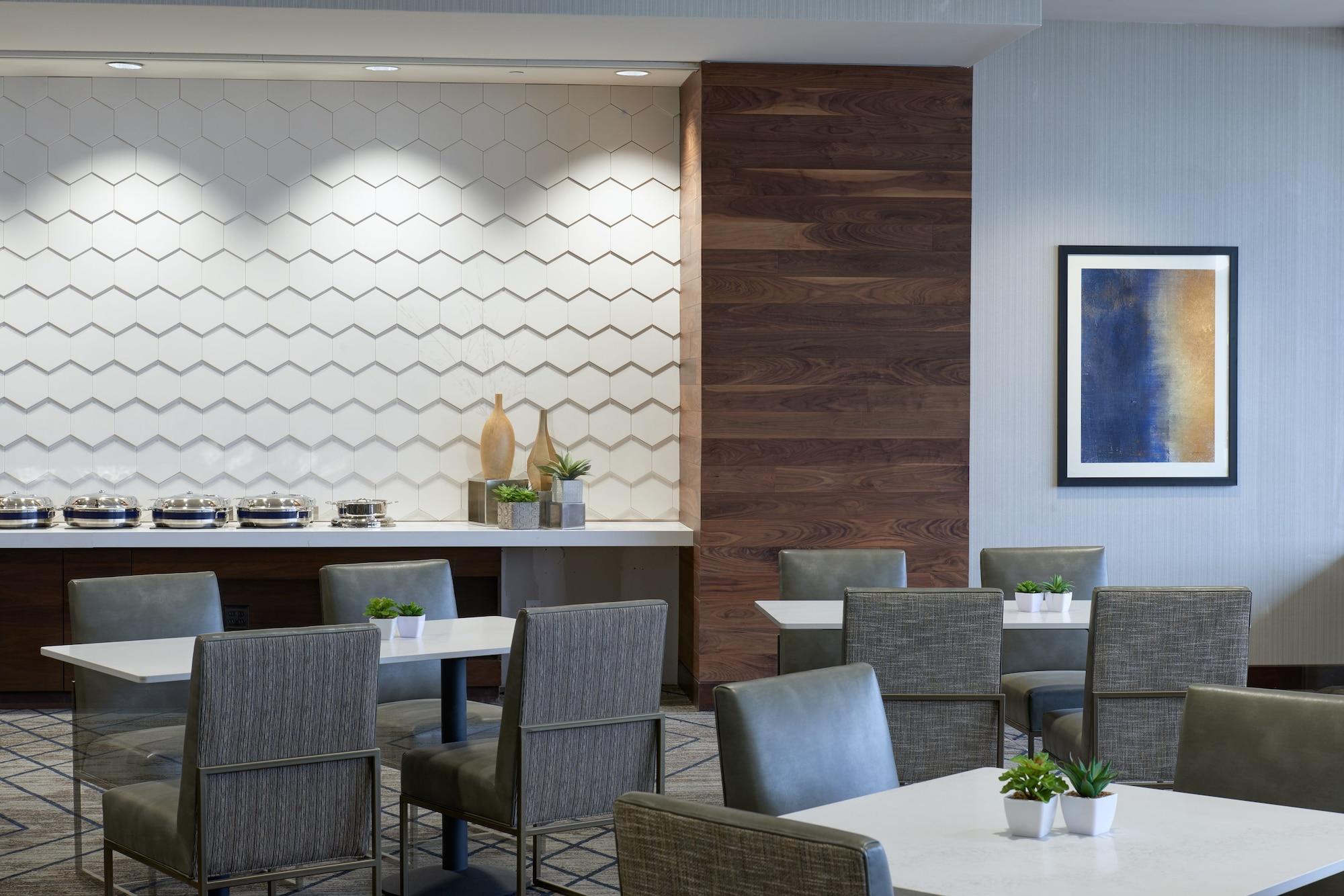 Kansas City Airport Marriott - photo 28