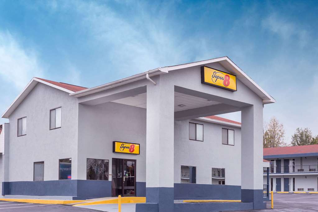 Super 8 by Wyndham Locust Grove - photo 2