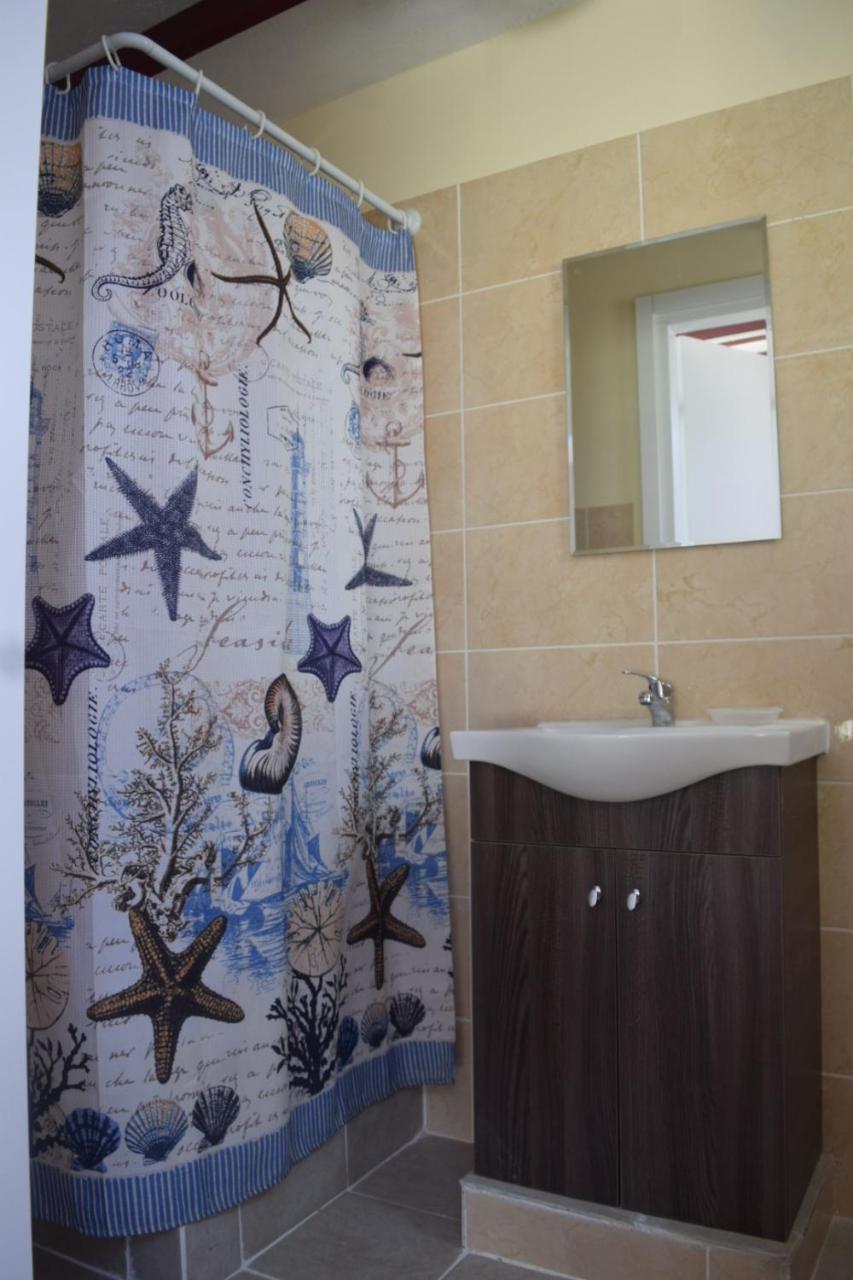 Mersinera Paradise Garden Stars House