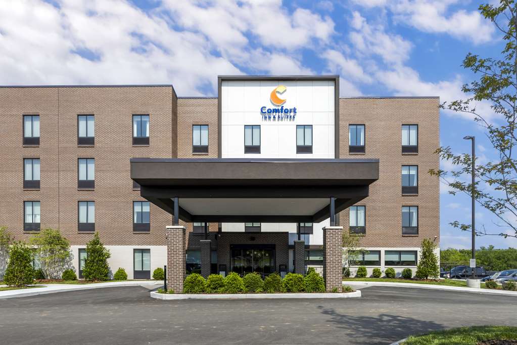 Comfort Inn & Suites Gallatin Nashville Metro - photo 2