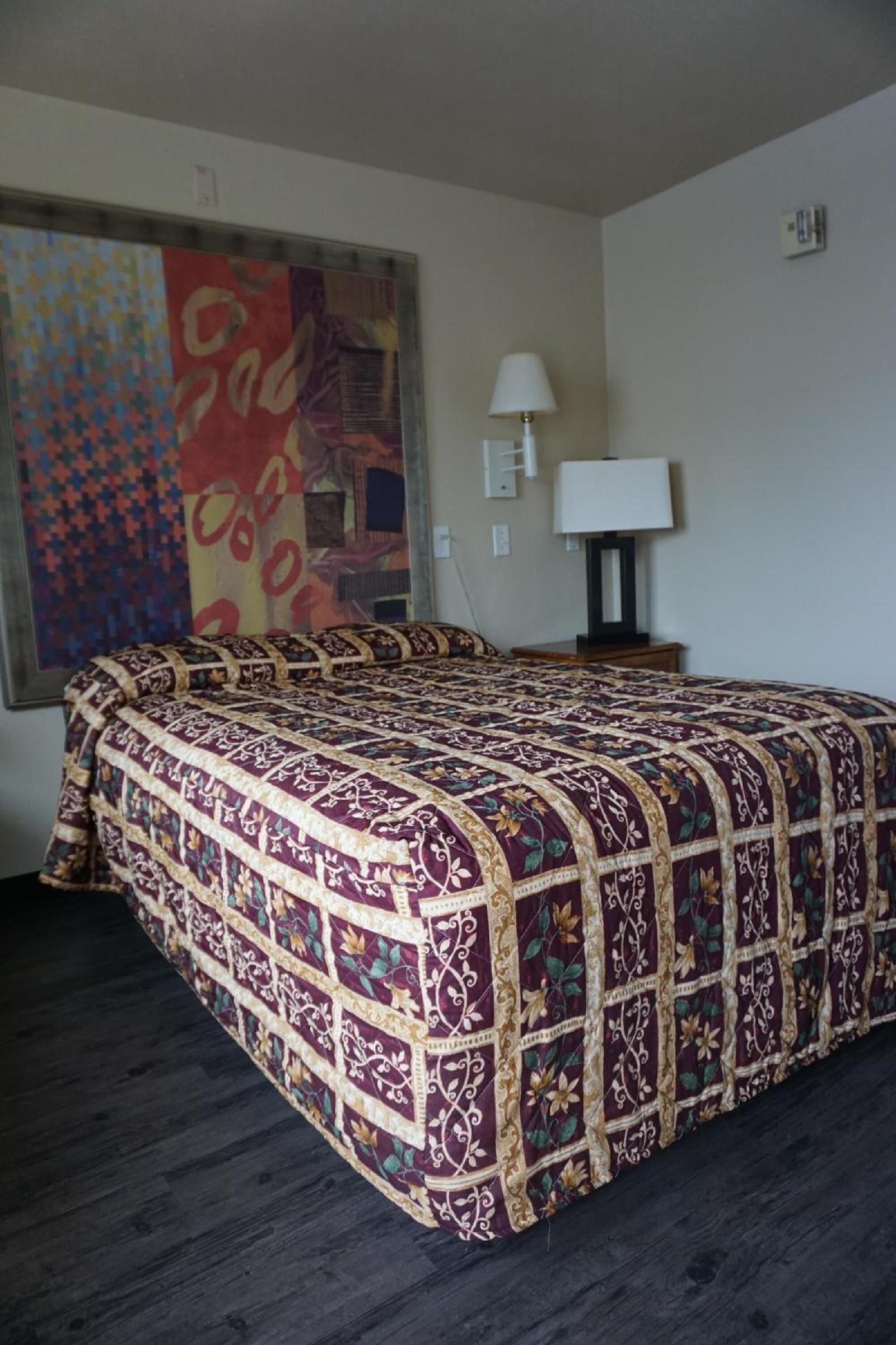 Econo Lodge San Antonio Northeast I 35 - photo 3