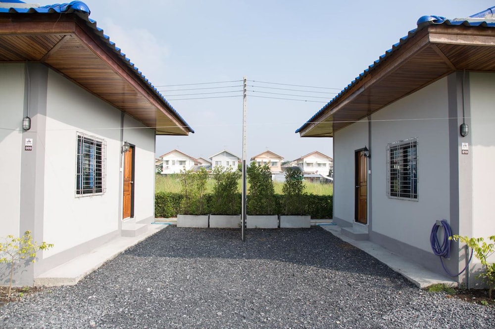 Triple Tree Resort — Lam Luk Ka