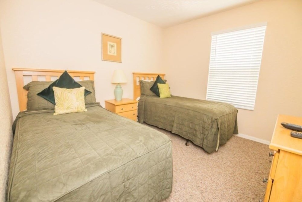 Lynval S Regal Palms Resort Townhome - photo 10