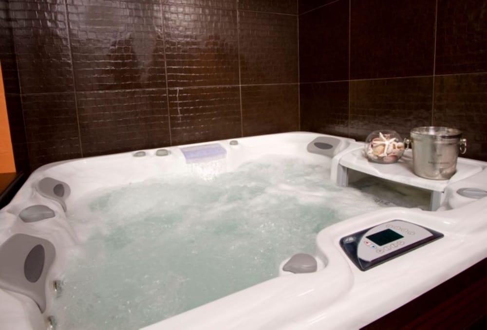 Tween Waters Island Resort & Spa - photo 47