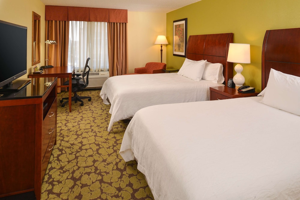 Hilton Garden Inn Terre Haute - photo 37