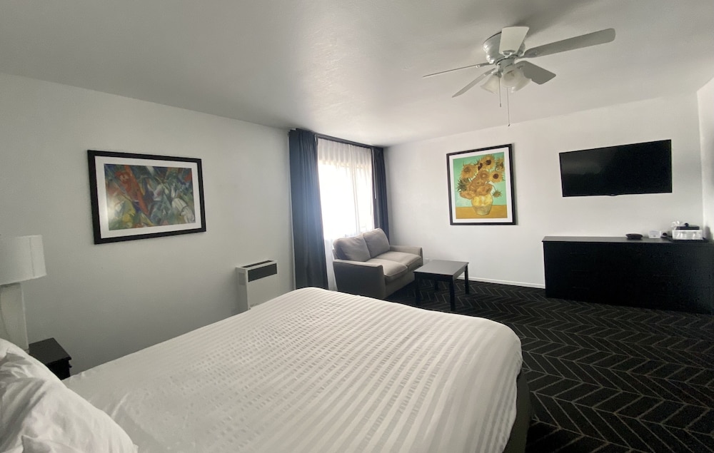 Masterpiece Hotel - photo 26