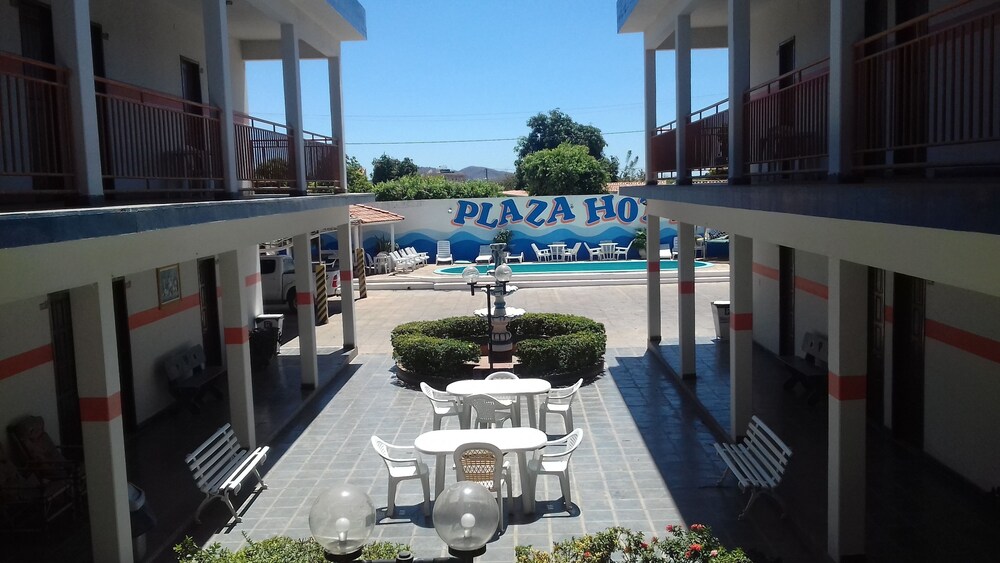 Plaza hotel — Ibotirama — photo 3