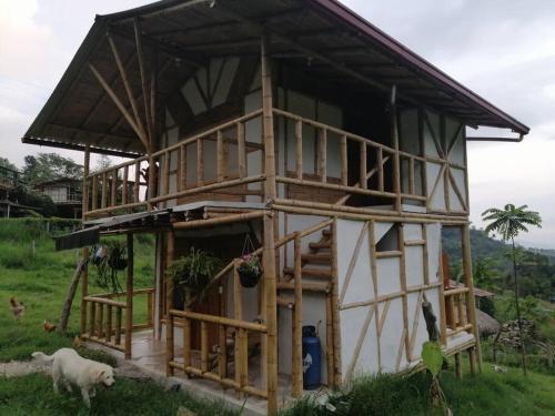 Cabaña independiente en Granja Agroecologica — hotel in Anolaima