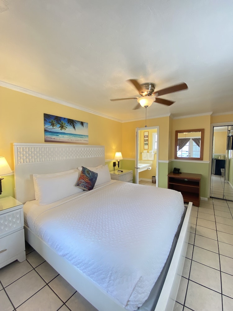 The Palms Hotel - photo 15