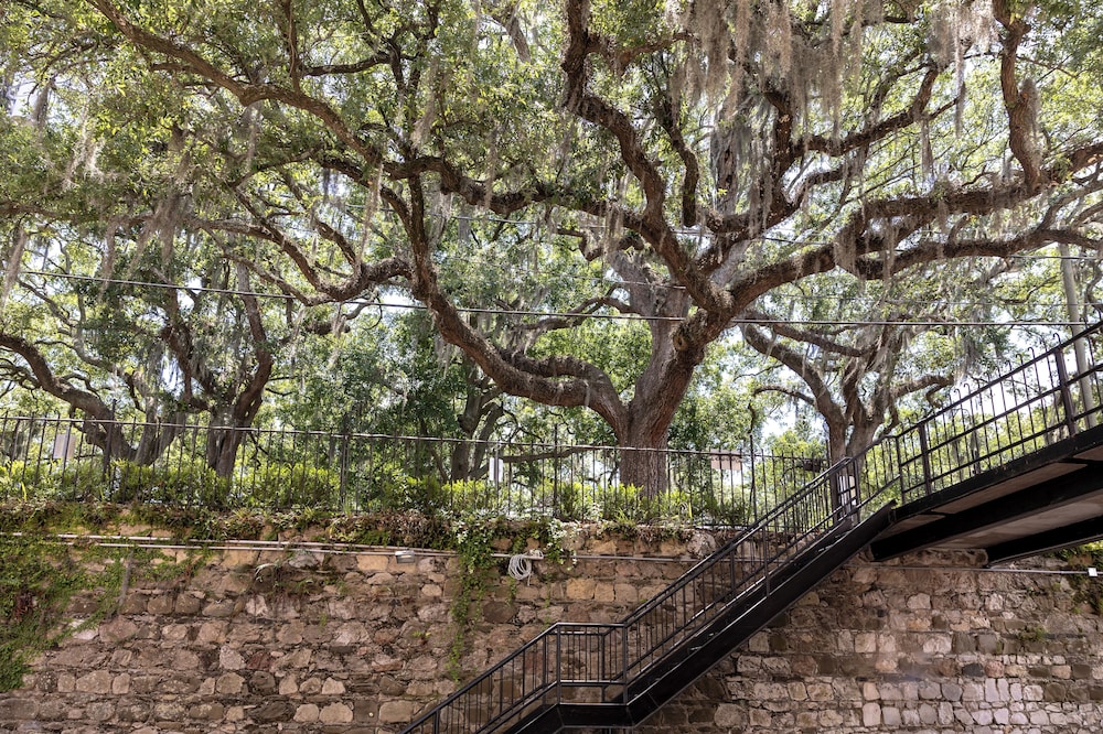 Olde Harbour Inn Historic Inns of Savannah. - photo 67