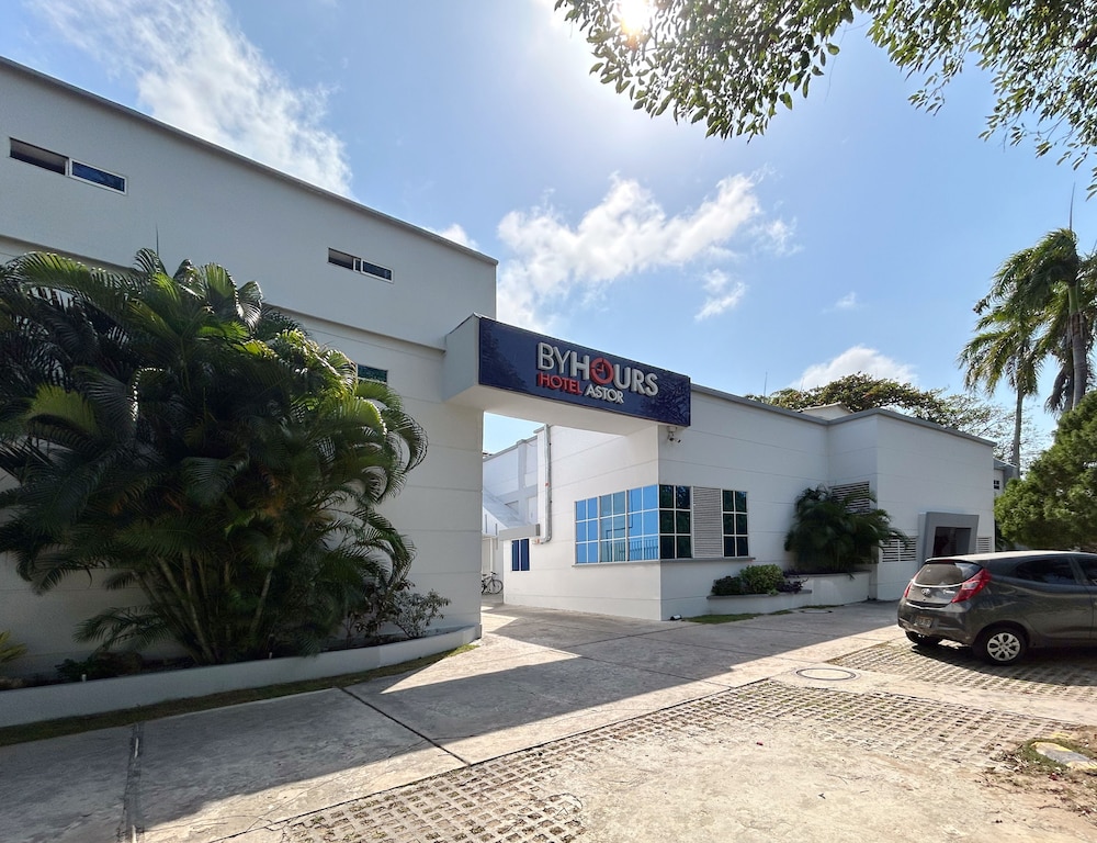 Hotel ByHours Astor in Barranquilla, Colombia