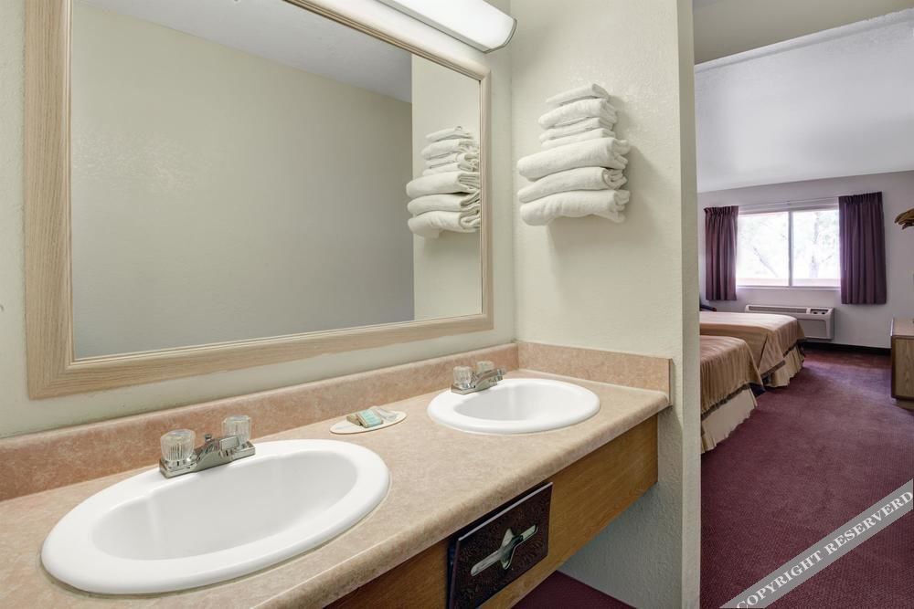 Magnuson Hotel El Paso West - photo 20
