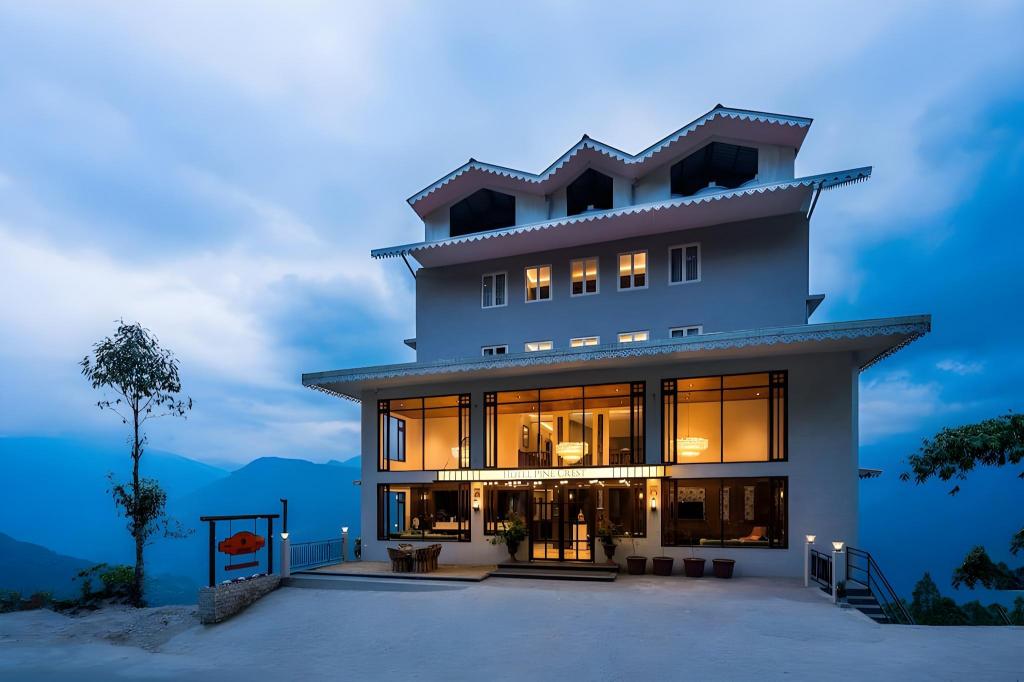 Udaan Hotel Pine Crest in Gyalshing, India