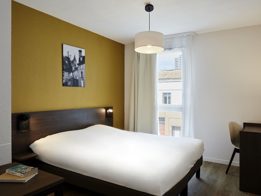 Aparthotel Adagio Access Poitiers in Poitiers, France