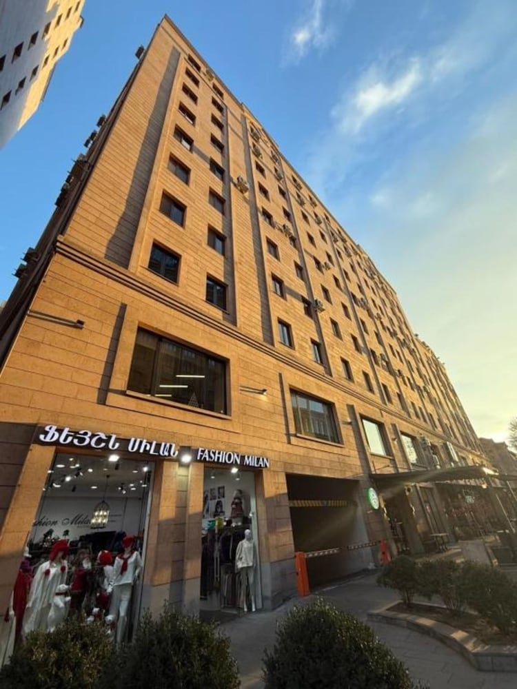 Apartments next to Seasons Park by Sweet Home — 4-Star Luxury Hotel in Yerevan, Armenia