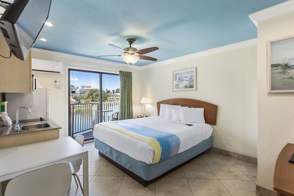 Bayview Plaza Waterfront Resort - photo 7