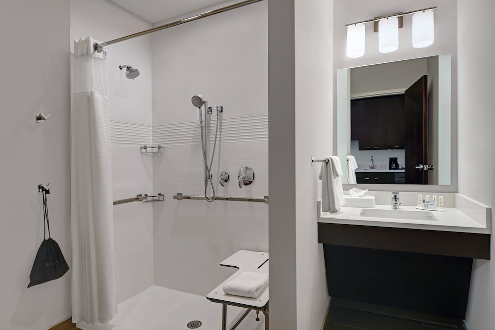 TownePlace Suites by Marriott Cincinnati Downtown - photo 20