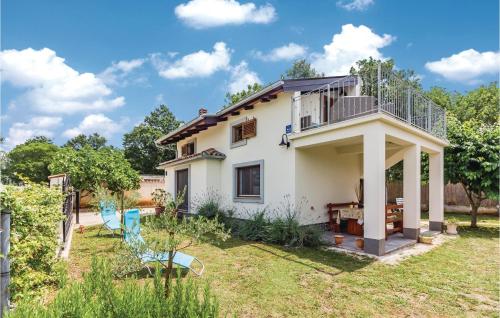 Two Bedroom Holiday Home In Medulin — 4-Star Luxury Hotel in Medulin, Croatia