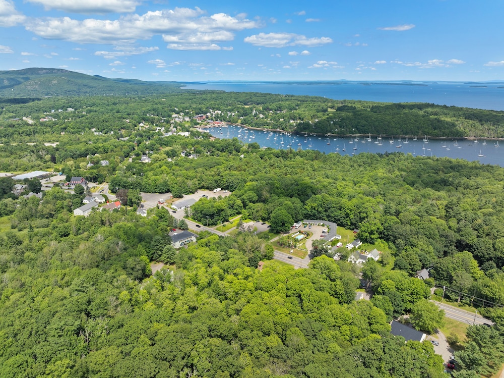 Harkness Brook Inn - photo 24