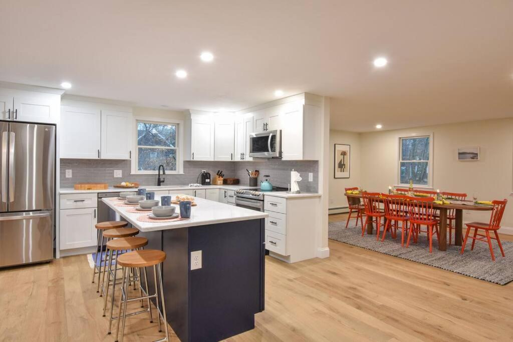 Spacious Home with Private In Ground Pool — Brewster — photo 3