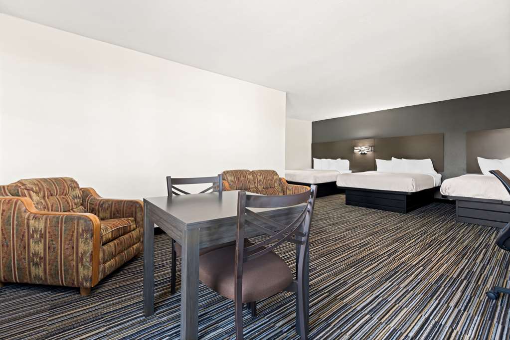 Econo Lodge Dumas - photo 21