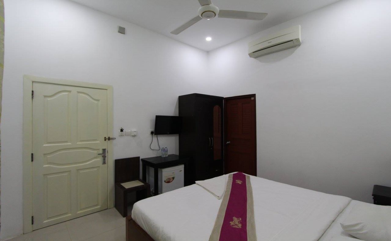 Gallops Riverside Hotel — Phnom Penh — photo 2