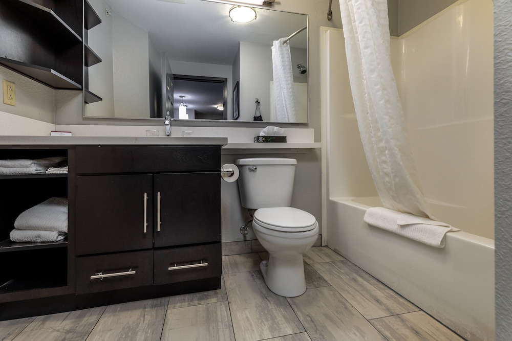 Candlewood Suites Knoxville Airport Alcoa by IHG - photo 38