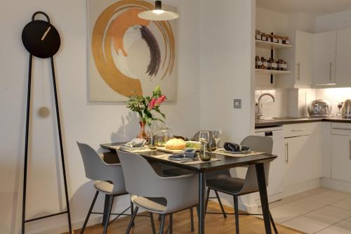 Central London The Shoreditch Angel Old Street Apartment — 4-Star Luxury Hotel in London, United Kingdom