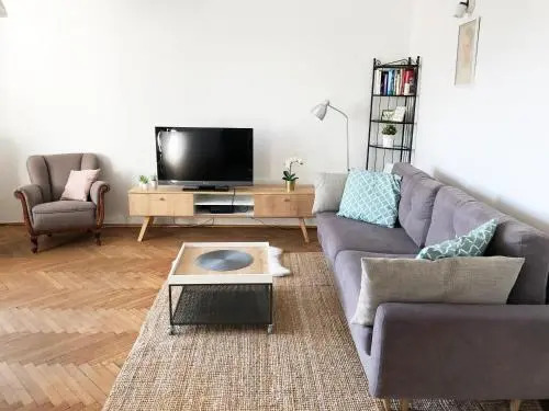 Aleja Niepodleglosci 245 2BR by Homeprime — 4-Star Luxury Hotel in Warsaw, Poland