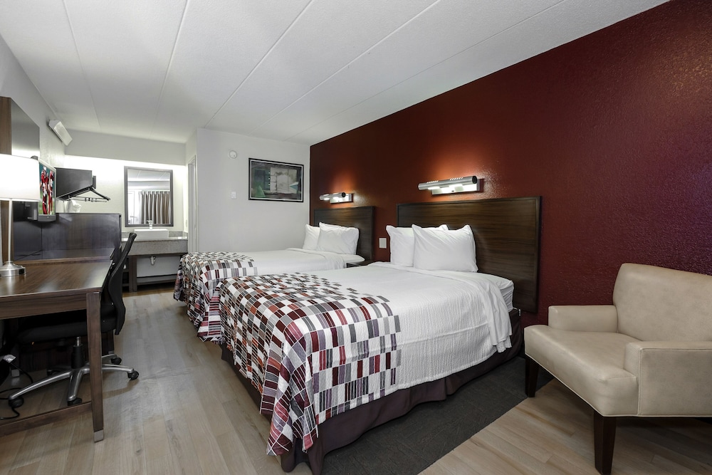 Red Roof Inn Aberdeen - photo 9