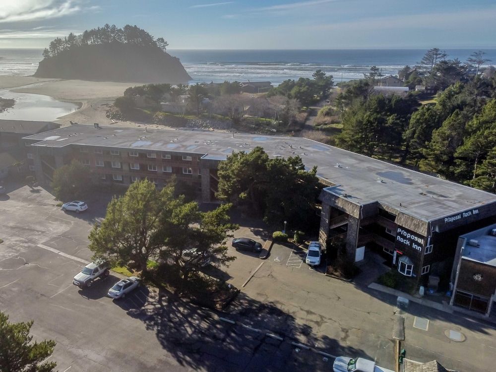 Beach Captain Meredith Lodging - carbon neutral hotel in Unknown City