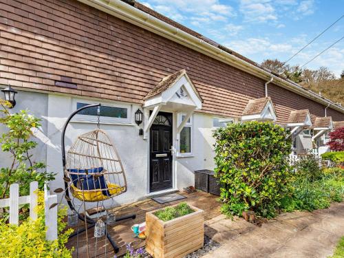 3 Bed in Charmouth 94692 — hotel in Charmouth